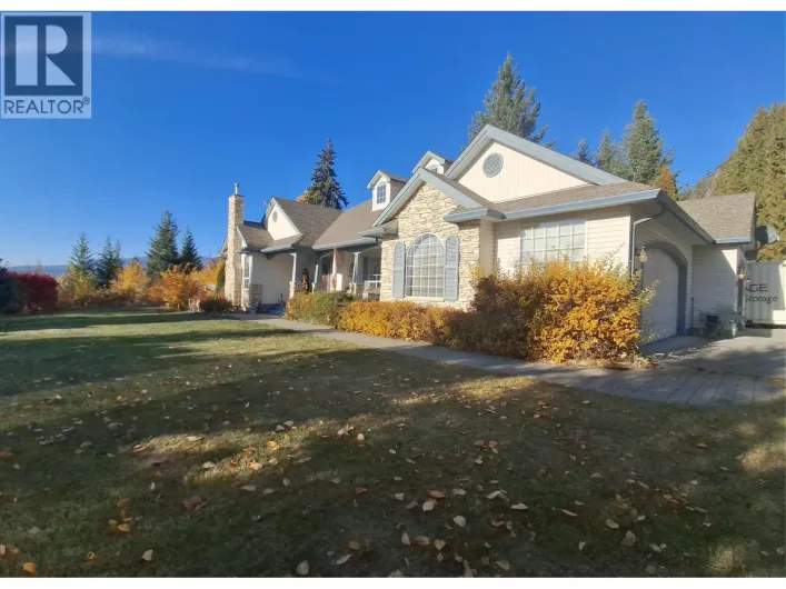 3267 Roncastle Road, Blind Bay