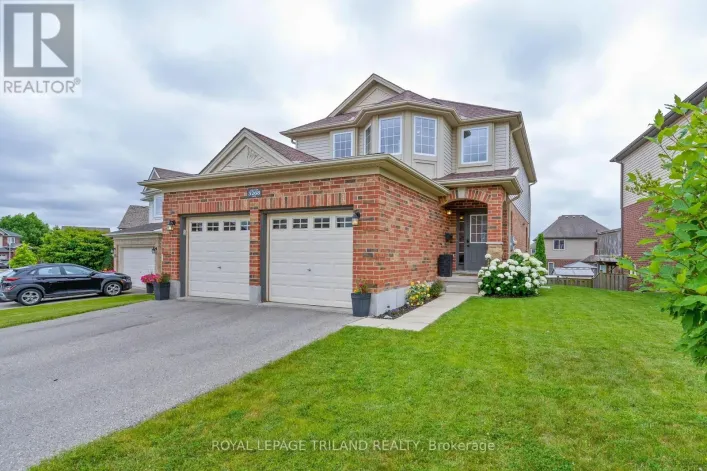 3268 EMILYCARR LANE, London South