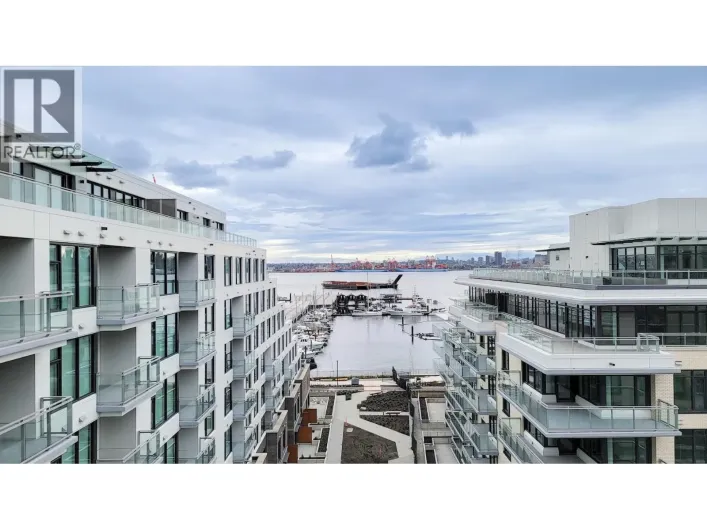 327 755 HARBOURSIDE DRIVE, North Vancouver