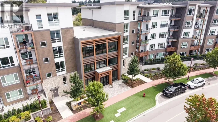 327 920 Reunion Ave, Langford