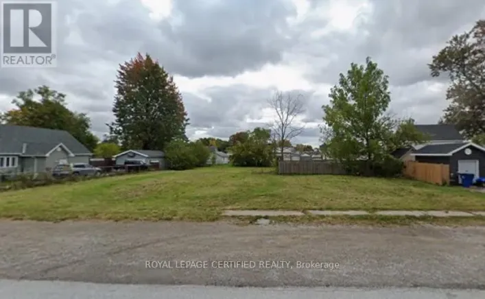 327 QUEEN STREET, Chatham-Kent