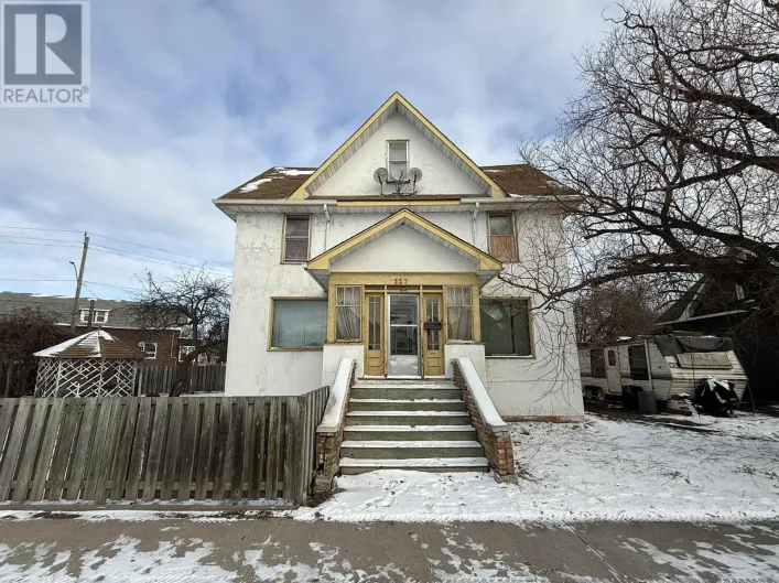 327 ROBERTSON ST, THUNDER BAY