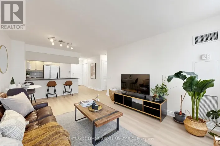 328 - 15 NORTHTOWN WAY, Toronto