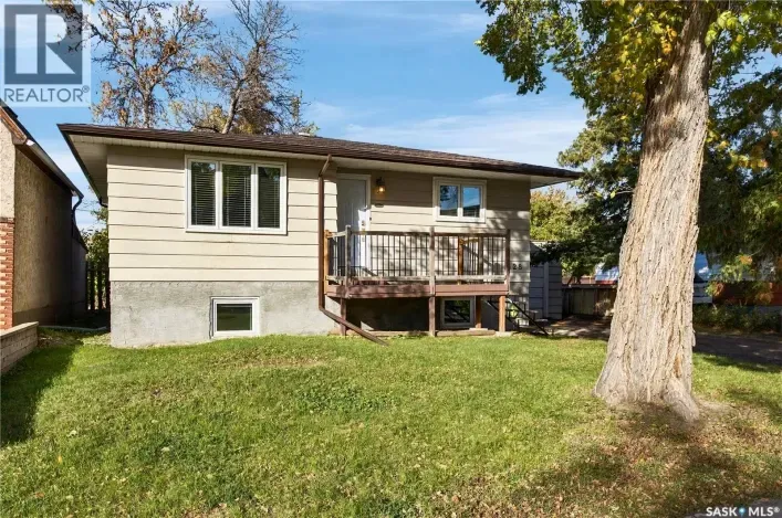 House for sale: 328 College AVENUE E, Regina