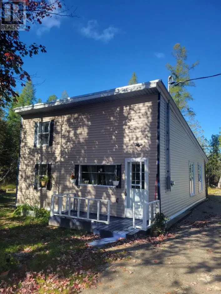 328 Mission RD, Goulais River