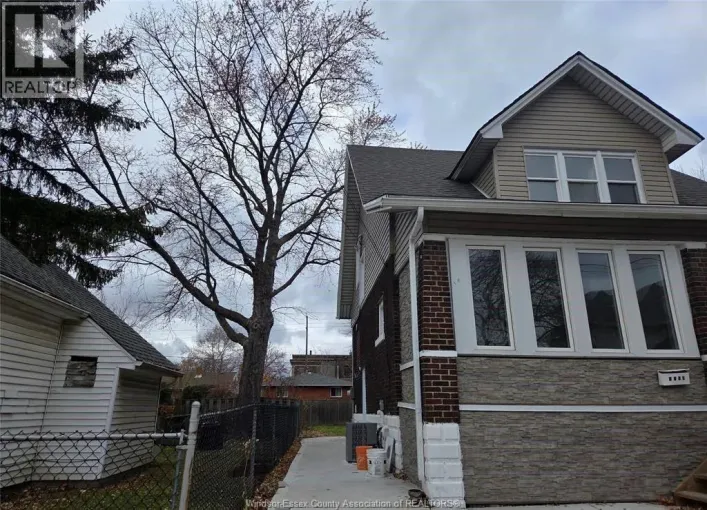 3284 BABY Unit# UPPER, Windsor