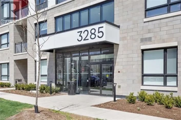 3285 CARDING MILL Trail Unit# 303, Oakville