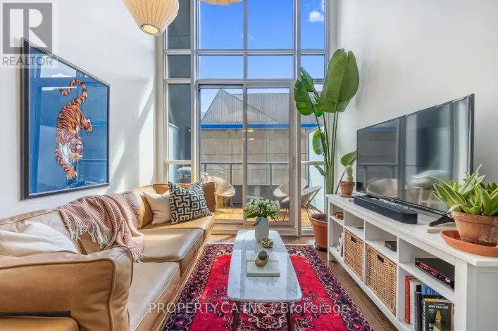 329 - 5 HANNA AVENUE, Toronto