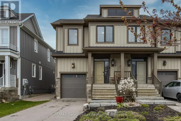 329 YELLOW BIRCH CRESCENT, Blue Mountains
