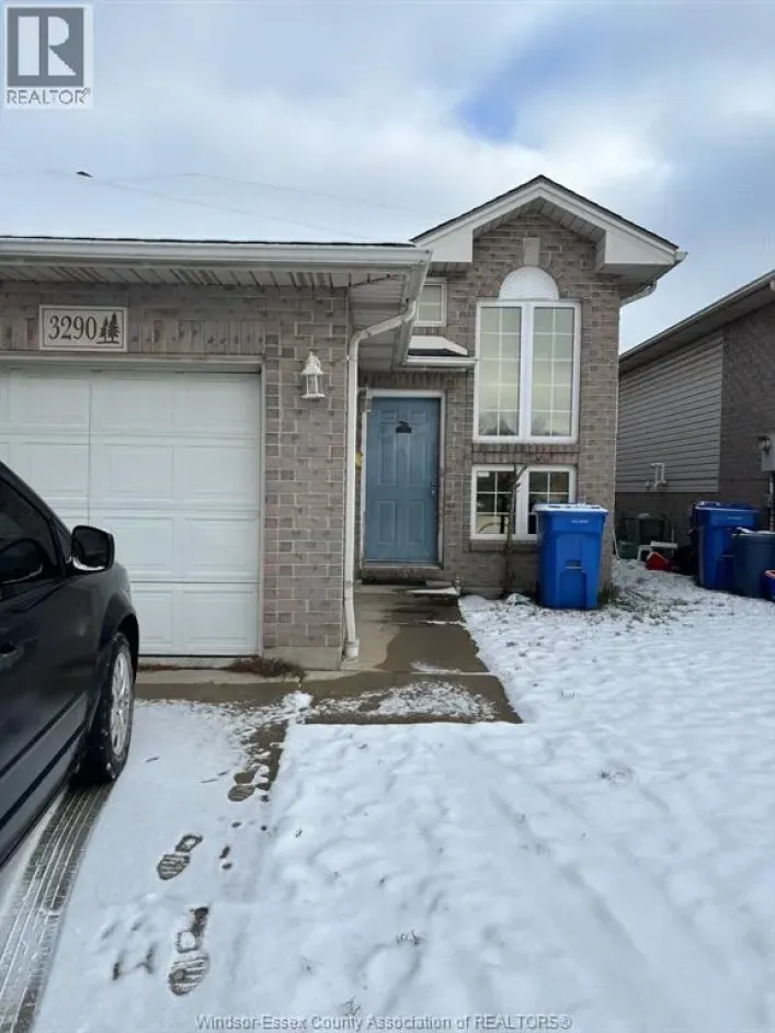 3290 DAYTONA AVENUE, Windsor