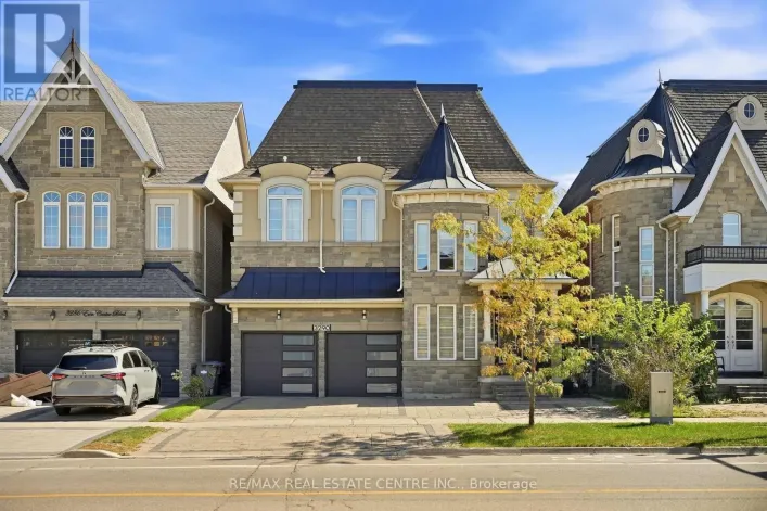 3290 ERIN CENTRE BOULEVARD, Mississauga