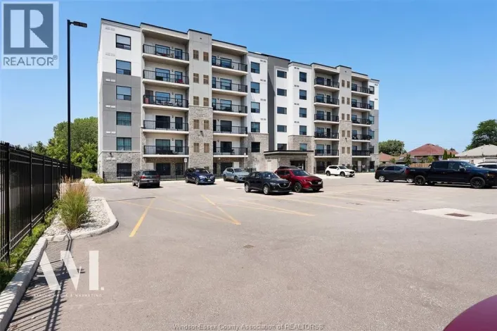 3290 STELLA CRESCENT, Windsor