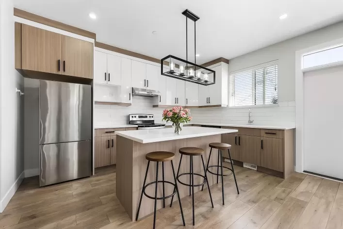 32927 3RD AVENUE, Mission