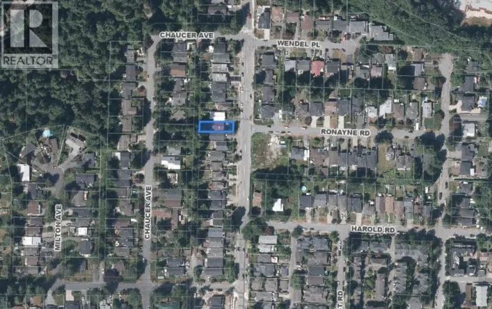 3297 FROMME ROAD, North Vancouver