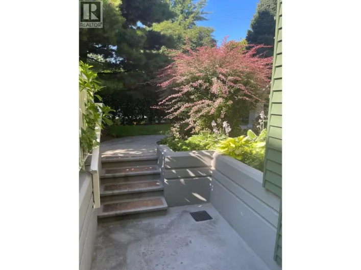 32X W 14TH AVENUE, Vancouver