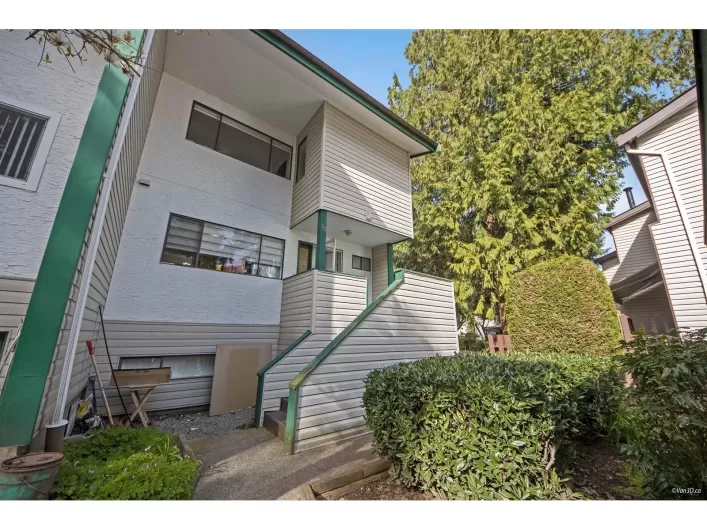 33 12045 93A AVENUE, Surrey