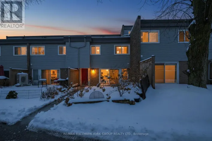 33 - 169 MILESTONE CRESCENT, Aurora