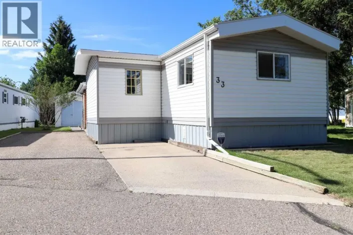 33, 2300 13 Street N, Lethbridge