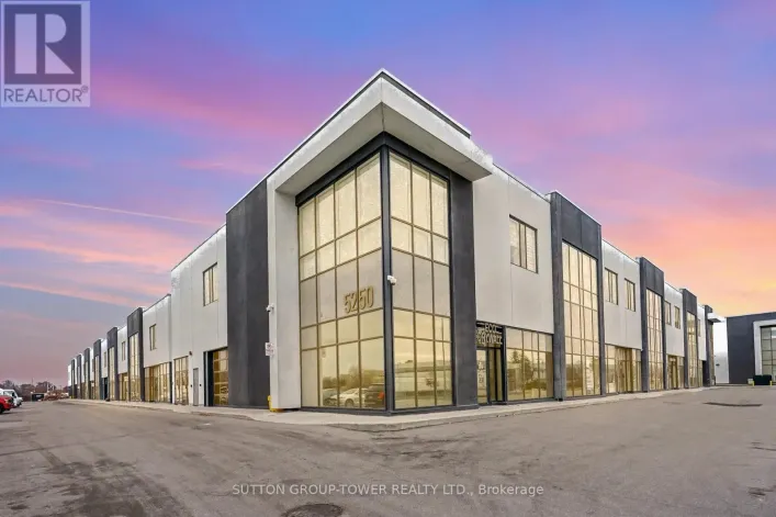 33 - 5250 SOLAR DRIVE, Mississauga