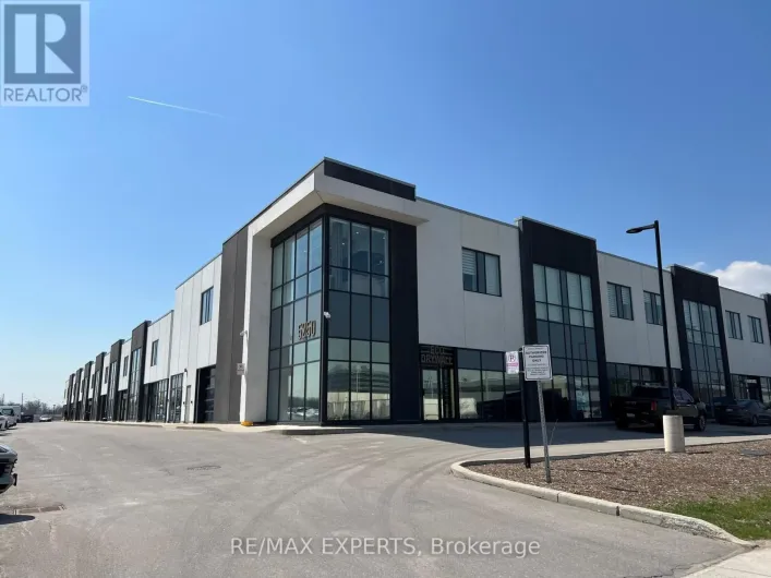 33 - 5250 SOLAR DRIVE, Mississauga