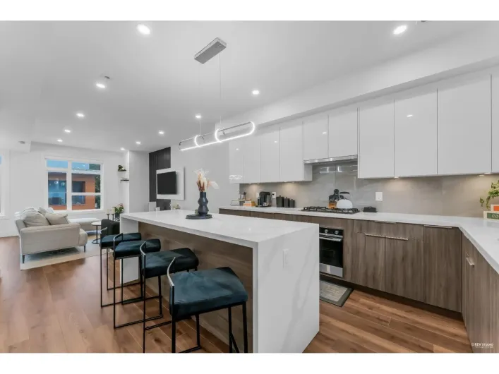 33 5858 132 STREET, Surrey
