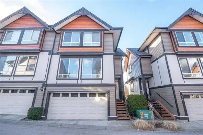 33 6378 142 STREET, Surrey