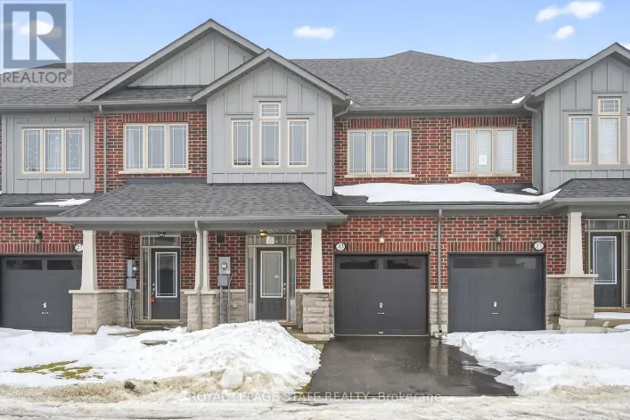 33 ADMIRAL ROAD, Welland