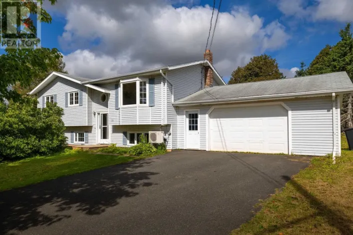 33 Amanda Drive, East Royalty