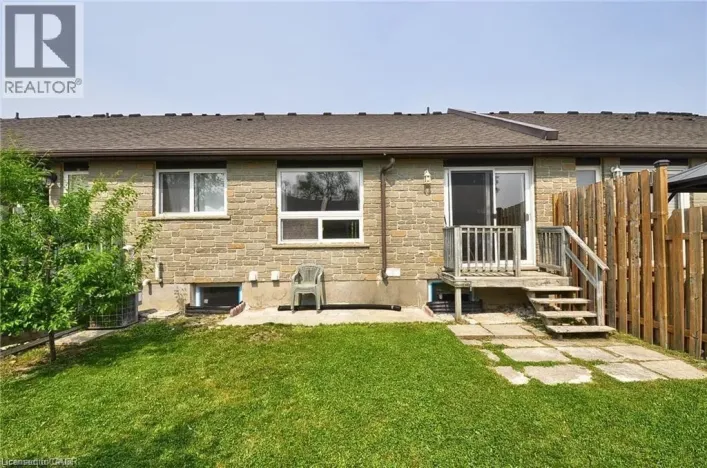 33 BANKSIDE Drive, Kitchener