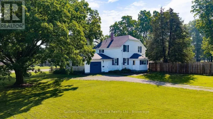 33 BAYFIELD STREET, Huron East