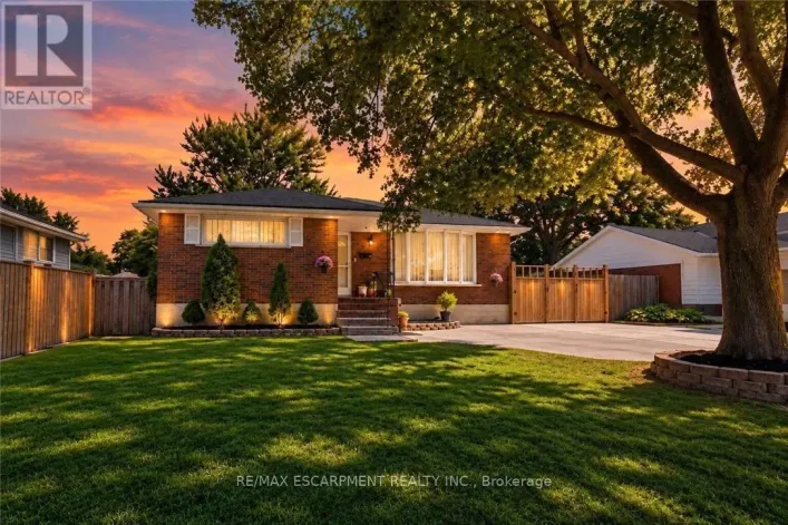 33 BELLINGHAM DRIVE, Hamilton