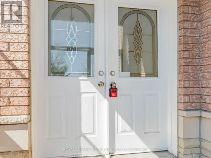 33 BILBERRY CRESCENT, Richmond Hill