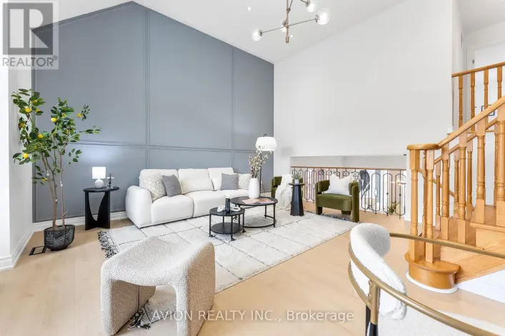 33 BROCKDALE STREET, Richmond Hill