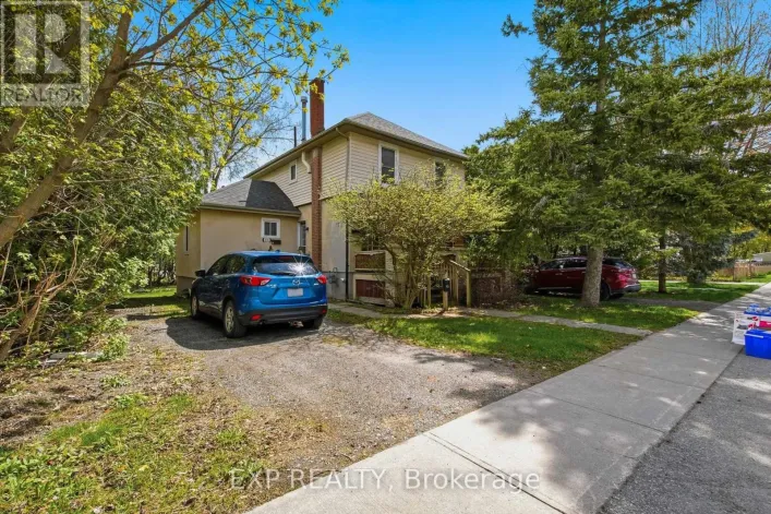 33 BURTON STREET, Belleville