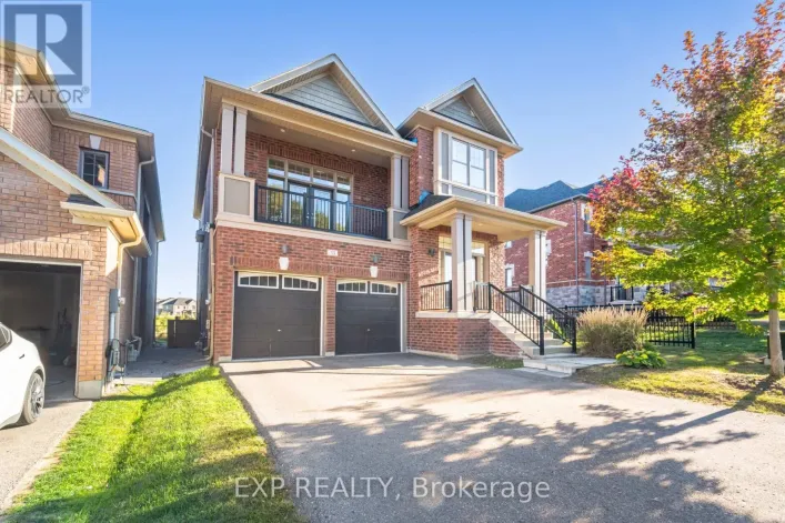 33 CHARLOTTE ABBY DRIVE, East Gwillimbury