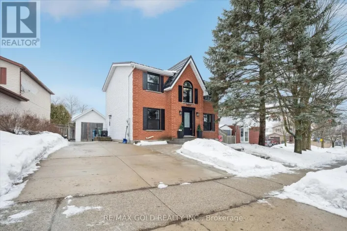 33 CHESTERTON LANE, Guelph