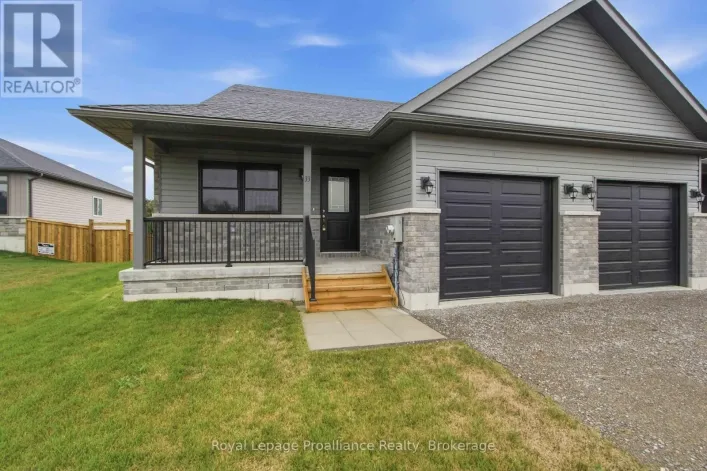 33 CLAYTON JOHN AVENUE, Brighton