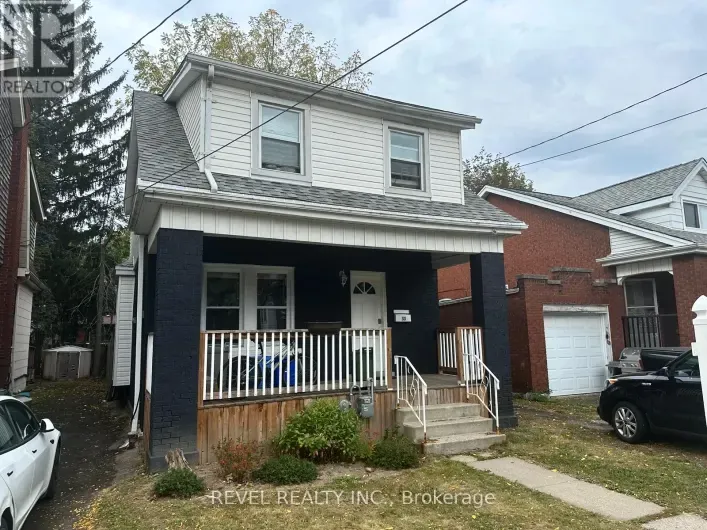 33 CLINE AVENUE N, Hamilton