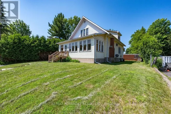 33 DORAN ROAD, Petawawa