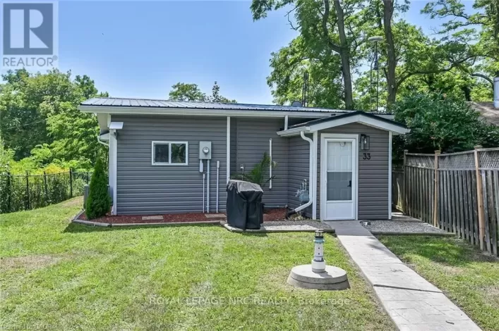 33 DOVER STREET, Haldimand