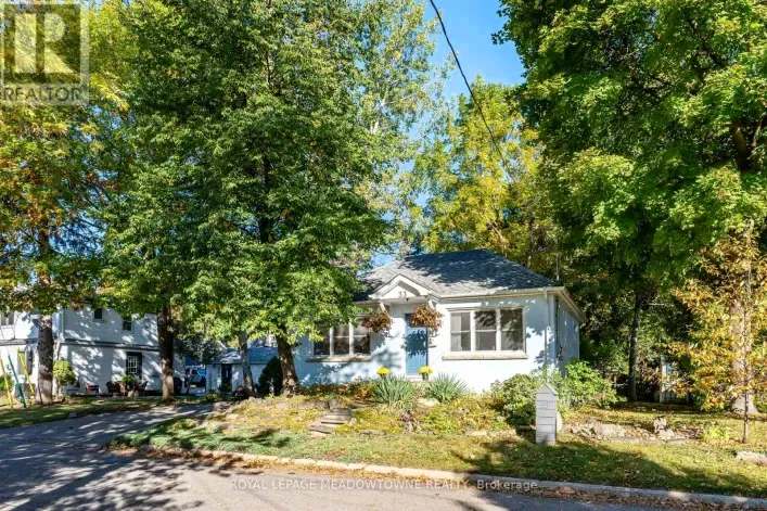 33 DURHAM STREET, Halton Hills