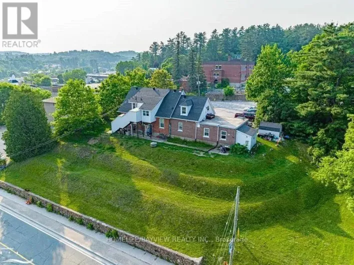 33 FLINT AVENUE, Bancroft
