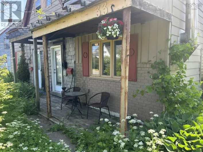 33 Foundry Street, Glace Bay