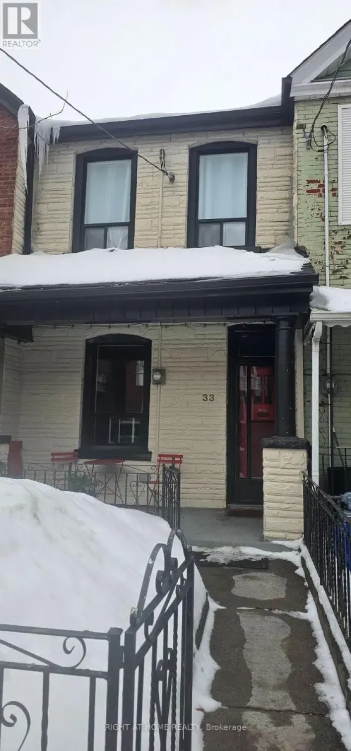 33 FOXLEY STREET, Toronto