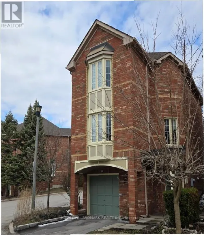 33 GUILDPARK PATHWAY, Toronto