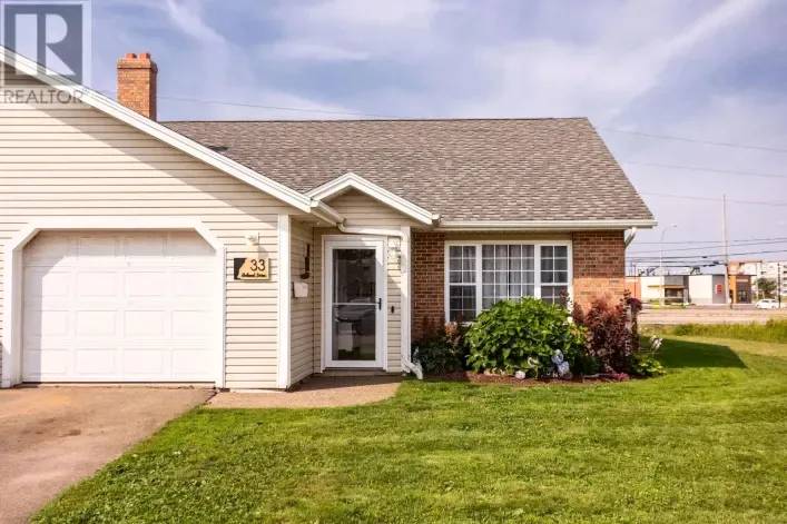 33 Holland Drive, Stratford
