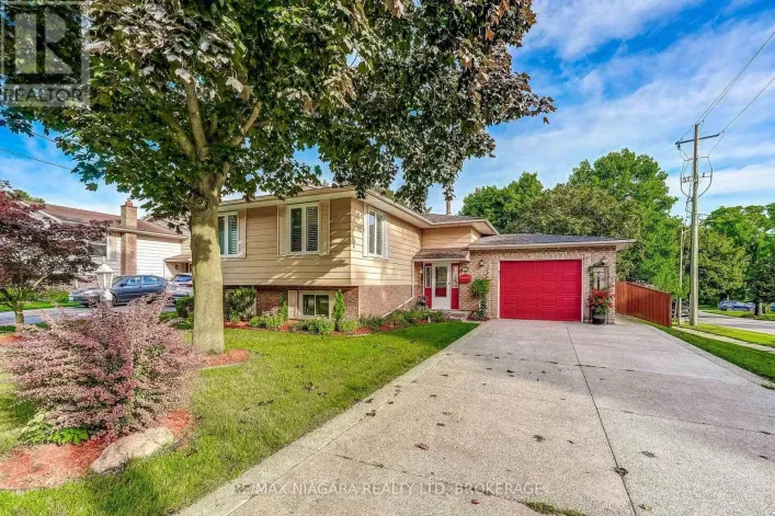 33 HURRICANE ROAD, Pelham