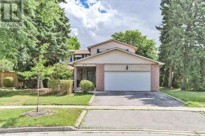 33 KILCHURN CASTLE DRIVE, Toronto