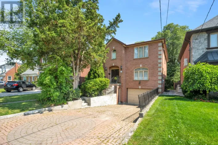 33 LYNNHAVEN ROAD, Toronto