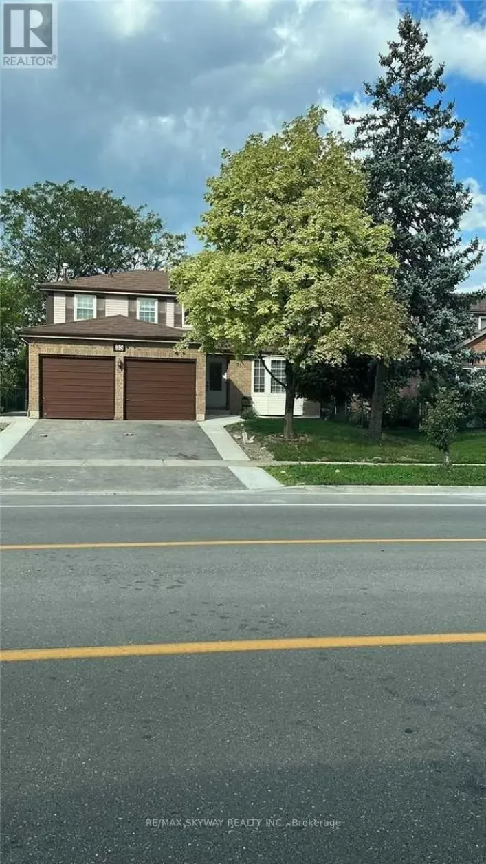33 MACKAY STREET, Brampton